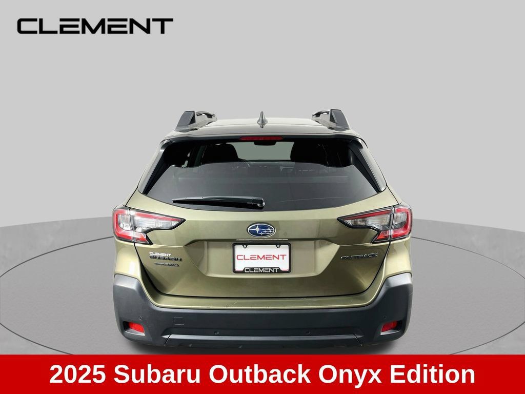Used 2025 Subaru Outback Onyx Edition AWD/4WD image 7