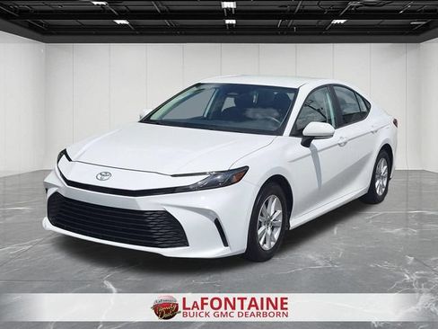 Used 2025 Toyota Camry LE FWD image 1