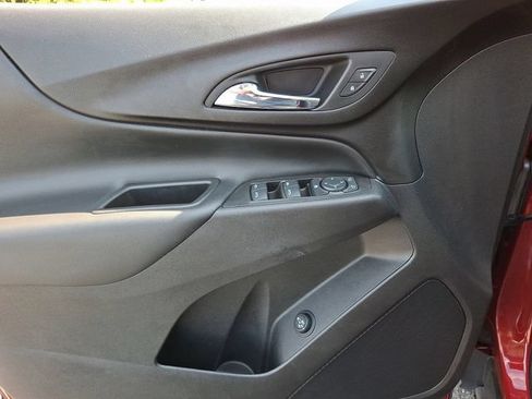 Used 2020 Chevrolet Equinox LT AWD/4WD image 12
