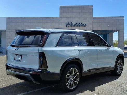 New 2026 Cadillac Vistiq Sport image 4