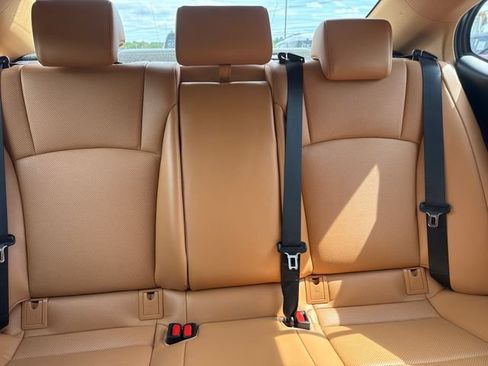 Used 2025 Lexus ES 300h w/ Premium Package FWD image 22