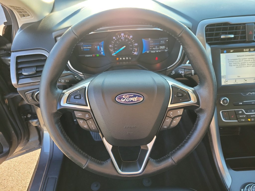 Used 2019 Ford Fusion SEL FWD image 20
