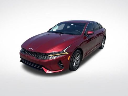 Used 2022 Kia K5 LXS FWD image 3
