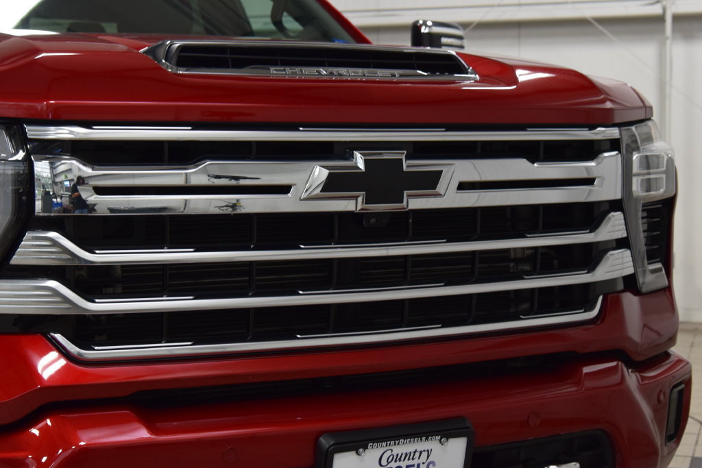 Used 2024 Chevrolet Silverado 3500 High Country w/ Technology Package AWD/4WD image 10