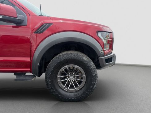 Used 2019 Ford F150 Raptor w/ Equipment Group 802A Luxury AWD/4WD image 23