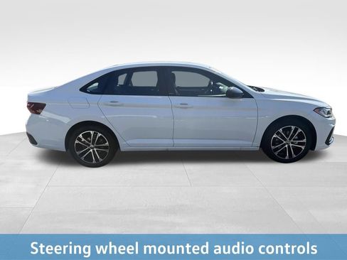 Used 2025 Volkswagen Jetta Sport FWD image 20