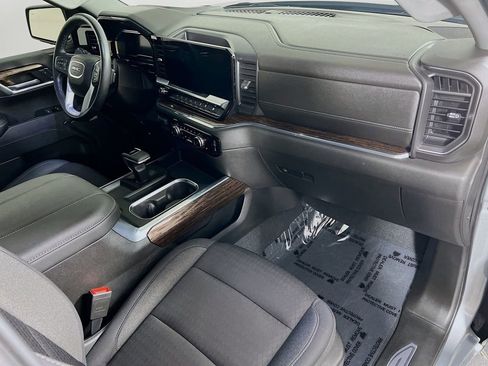 Used 2023 GMC Sierra 1500 Elevation w/ Preferred Package image 29
