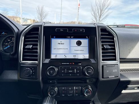 Used 2016 Ford F150 XLT w/ Equipment Group 302A Luxury AWD/4WD image 20