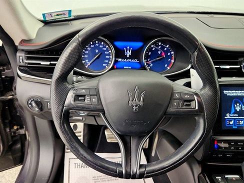 Used 2017 Maserati Quattroporte S GranSport Q4 AWD/4WD image 12