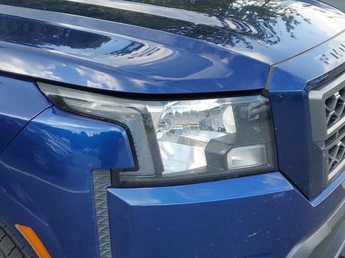 Used 2023 Nissan Frontier SV RWD image 9