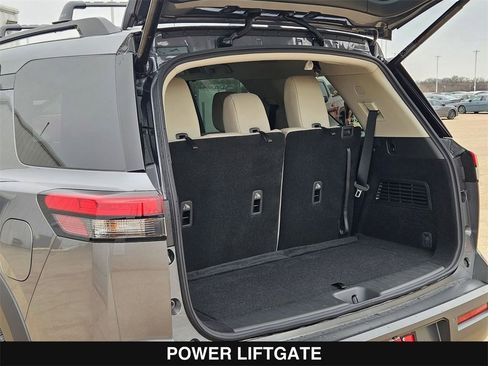 New 2026 Nissan Pathfinder SL image 28