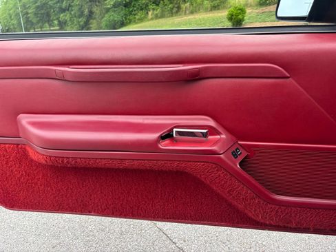 Used 1987 Ford Thunderbird RWD image 13