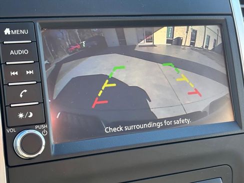 Used 2019 Nissan Frontier SV image 6