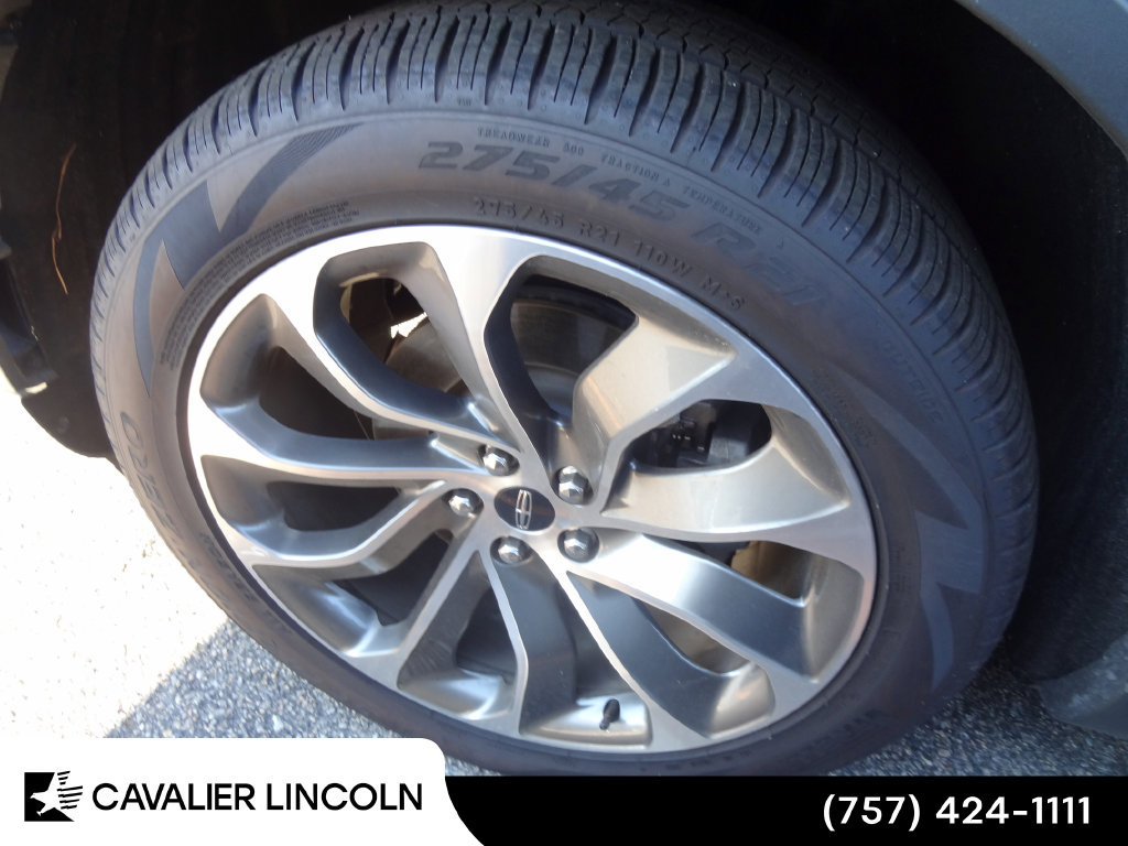Used 2026 Lincoln Aviator AWD image 7