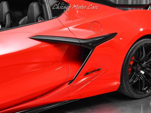 Used 2024 Chevrolet Corvette Z06 w/ Z07 Performance Package RWD image 33