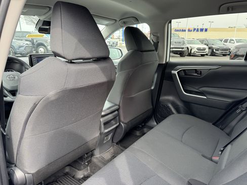Used 2021 Toyota RAV4 LE image 30