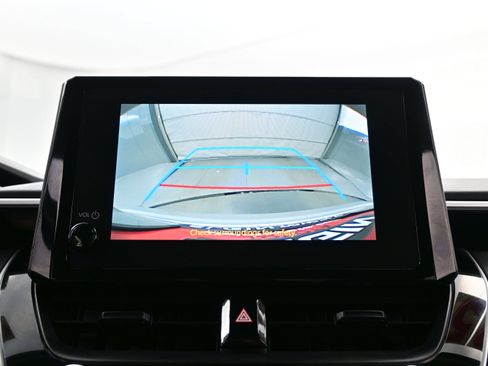 Used 2025 Toyota Corolla LE FWD image 17