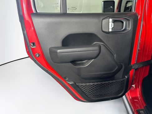 Used 2023 Jeep Wrangler Unlimited w/ Convenience Group AWD/4WD image 25