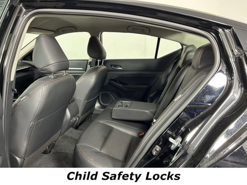 Certified 2025 Nissan Altima 2.5 SR image 11