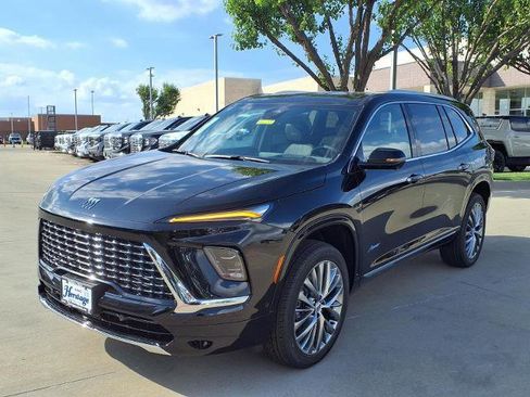 New 2026 Buick Enclave Avenir w/ Super Cruise Package FWD image 28