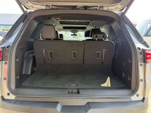 Used 2023 Chevrolet Traverse RS AWD/4WD image 7