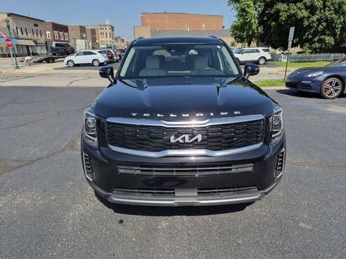 Used 2022 Kia Telluride EX w/ Towing Package FWD image 8