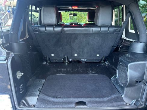 Used 2014 Jeep Wrangler Unlimited Sport AWD/4WD image 17