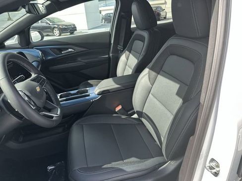 Used 2026 Chevrolet Equinox EV LT image 13