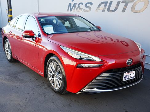 Used 2023 Toyota Mirai XLE w/ Advanced Technology Package image 3