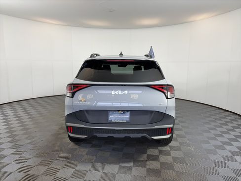 Used 2024 Kia Sportage X-Line w/ X-Line Premium Package image 9