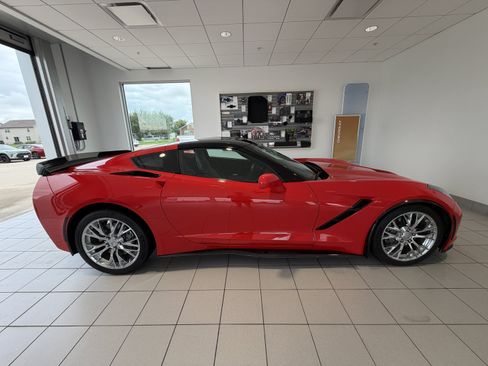 Used 2014 Chevrolet Corvette Stingray Coupe w/ 2LT Preferred Equipment Group RWD image 6