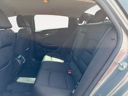 Used 2018 Chevrolet Malibu LT FWD image 13