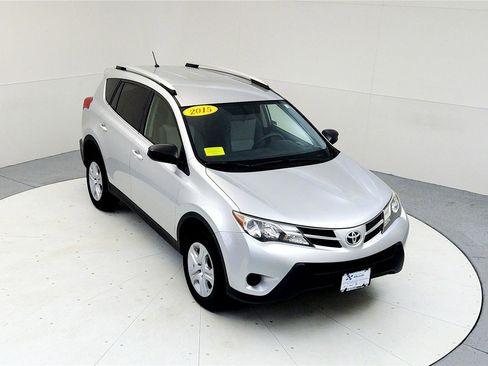 Used 2015 Toyota RAV4 LE image 13