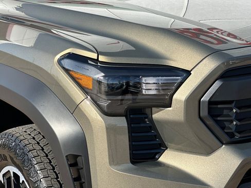 New 2026 Toyota Tacoma TRD Off-Road image 30