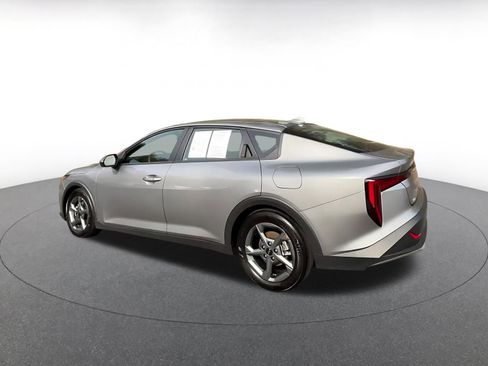 Used 2025 Kia K4 LXS image 10