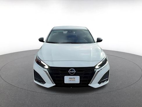 Used 2025 Nissan Altima 2.5 SV image 4