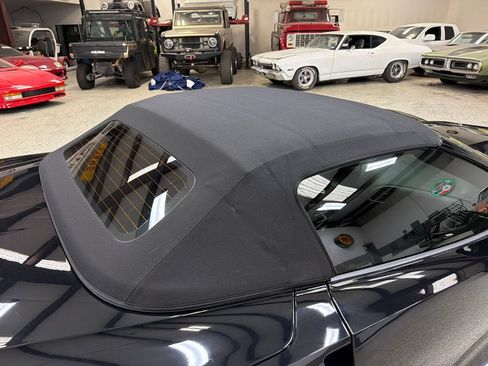 Used 2014 Chevrolet Corvette Stingray Convertible w/ 3LT Preferred Equipment Group RWD image 43