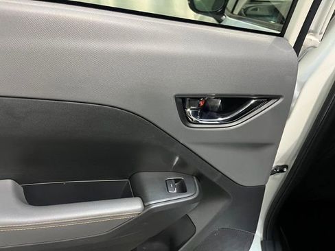 Certified 2025 Subaru Crosstrek 2.5i Limited w/ Crosstrek Mirror Package image 27