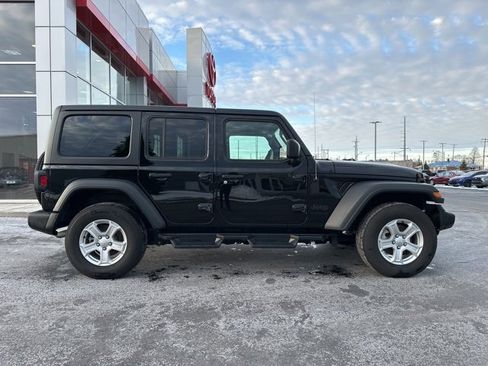 Used 2023 Jeep Wrangler Sport S image 8