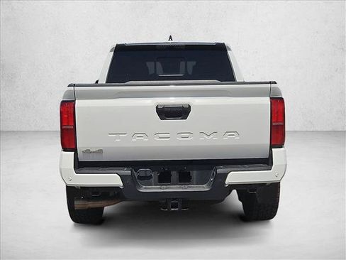 Used 2024 Toyota Tacoma SR5 AWD/4WD image 7
