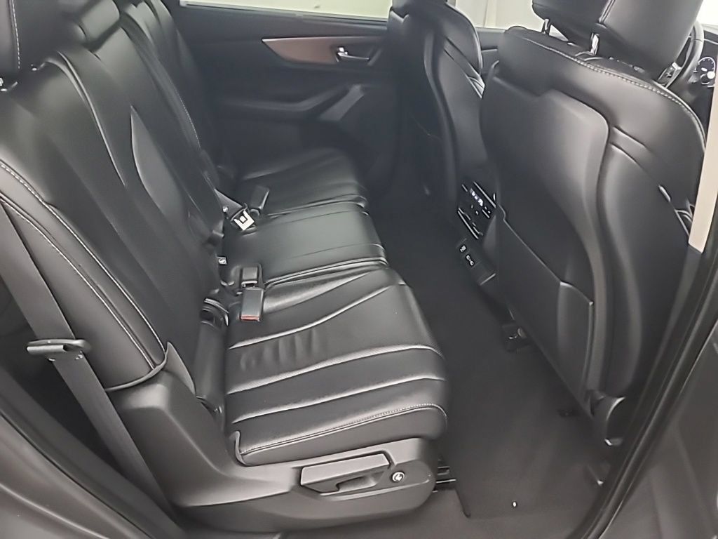 Used 2022 Acura MDX w/ Technology Package AWD/4WD image 15