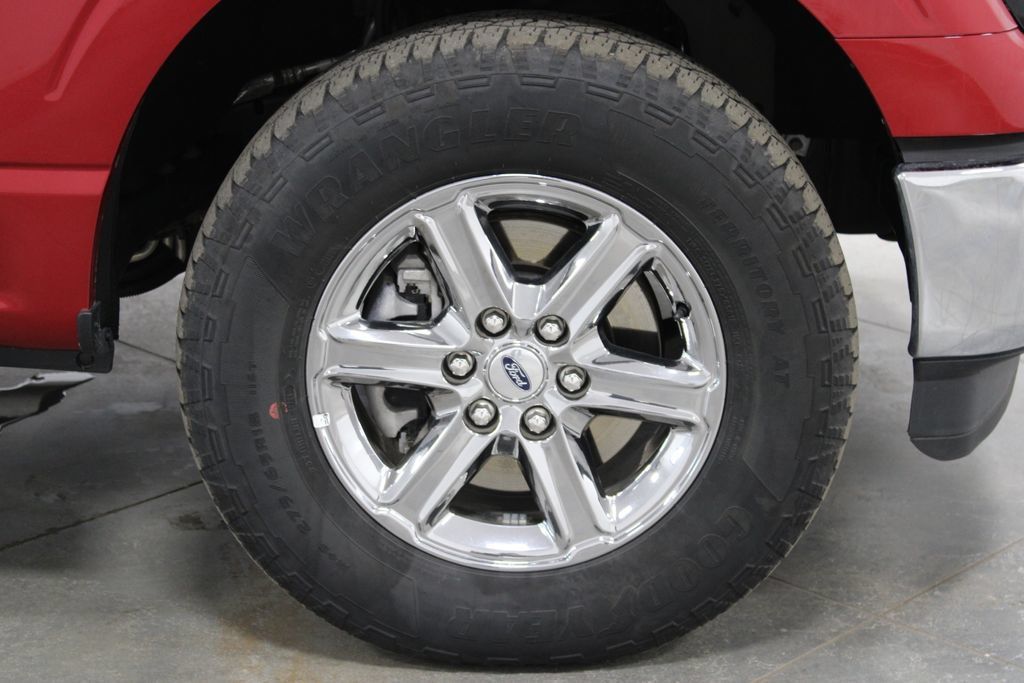Used 2025 Ford F150 XLT w/ Equipment Group 301A Standard AWD/4WD image 12