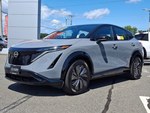 Certified 2024 Nissan Ariya AWD image 3