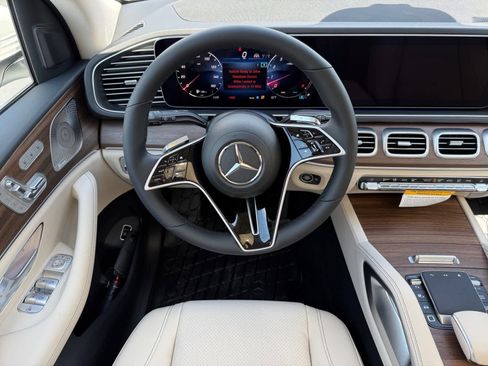 New 2026 Mercedes-Benz GLE 450 4MATIC image 13