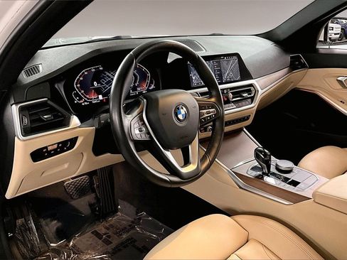 Used 2019 BMW 330i Sedan w/ Driving Assistance Package image 15