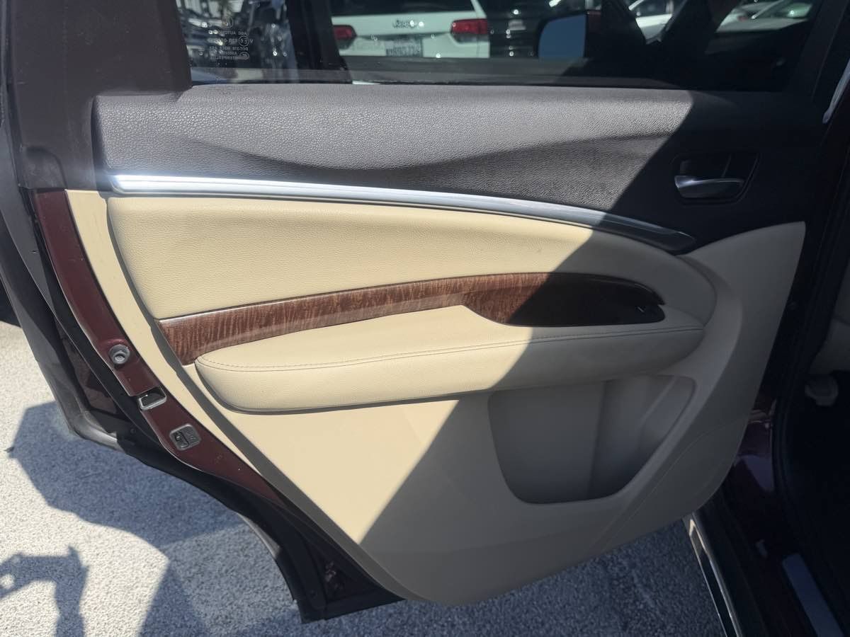 Used 2017 Acura MDX w/ Technology Package FWD image 27