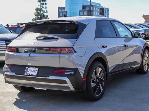 New 2026 Hyundai Ioniq 5 SEL image 6