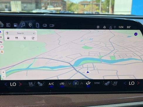 Used 2025 Chevrolet Traverse RS image 46