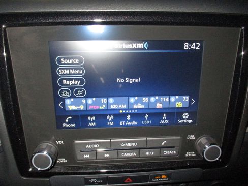 Used 2024 Nissan Frontier SL w/ Technology Package AWD/4WD image 25