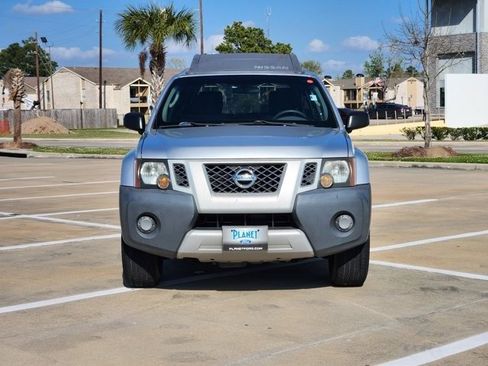 Used 2012 Nissan Xterra X image 2